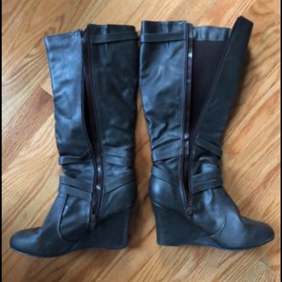 Wedge Boots - Picture 2 of 9